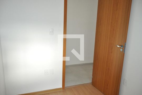 Quarto 1 de apartamento à venda com 2 quartos, 42m² em Del Castilho, Rio de Janeiro