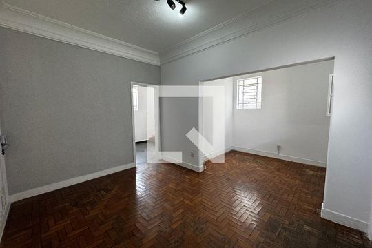 Casa para alugar com 3 quartos, 200m² em Floresta, Belo Horizonte