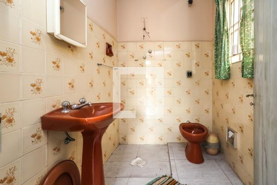 Banheiro de casa à venda com 2 quartos, 498m² em Vila Moinho Velho, São Paulo