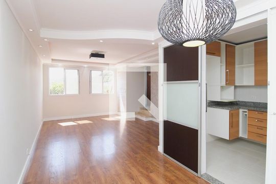 Sala de casa de condomínio para alugar com 2 quartos, 120m² em Vila Santos, São Paulo