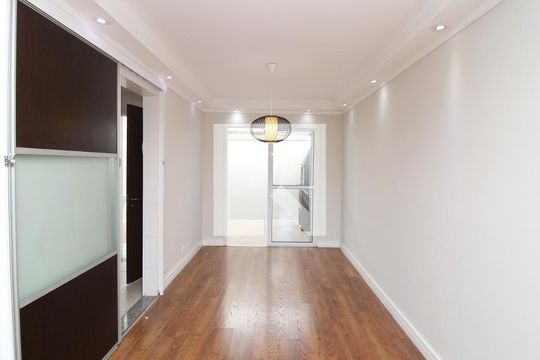 Sala de casa de condomínio para alugar com 2 quartos, 120m² em Vila Santos, São Paulo