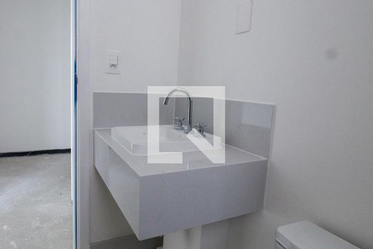 Banheiro da Suíte 2 de apartamento à venda com 3 quartos, 189m² em Vila Nova Conceição, São Paulo