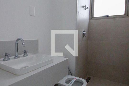 Banheiro da Suíte 2 de apartamento à venda com 3 quartos, 189m² em Vila Nova Conceição, São Paulo