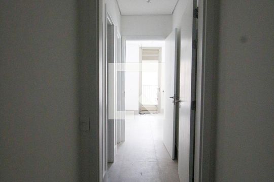 Corredor de apartamento à venda com 3 quartos, 189m² em Vila Nova Conceição, São Paulo