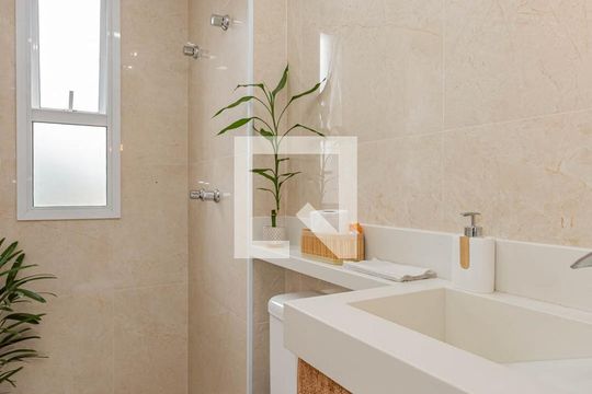 Banheiro suite de apartamento à venda com 2 quartos, 50m² em Vila Vermelha, São Paulo