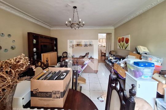 Sala de casa à venda com 3 quartos, 65m² em Santa Rosa, Niterói