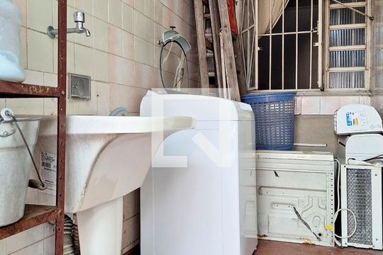 Área de Serviço de casa à venda com 3 quartos, 65m² em Santa Rosa, Niterói