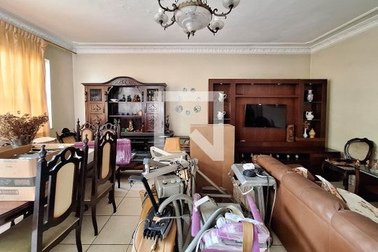 Sala de casa à venda com 3 quartos, 65m² em Santa Rosa, Niterói