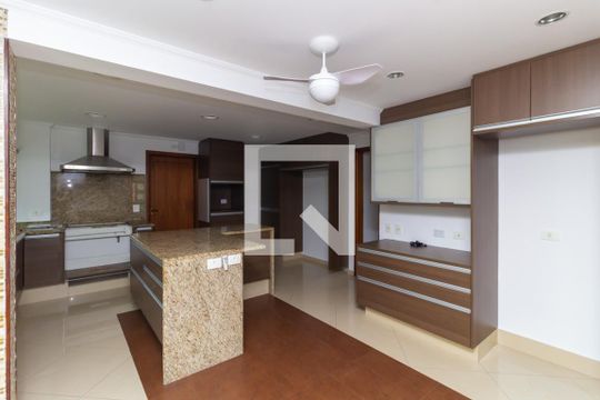 Cozinha de apartamento à venda com 4 quartos, 225m² em Jardim Vila Mariana, São Paulo