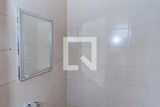 Sala, cozinha e área de serviço de casa para alugar com 1 quarto, 50m² em Jardim Maristela, São Paulo