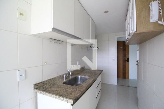 Cozinha de apartamento à venda com 3 quartos, 81m² em Barra da Tijuca, Rio de Janeiro