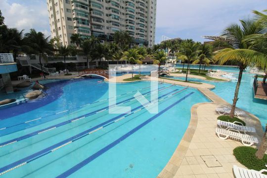 Área comum - Piscina de apartamento à venda com 3 quartos, 81m² em Barra da Tijuca, Rio de Janeiro