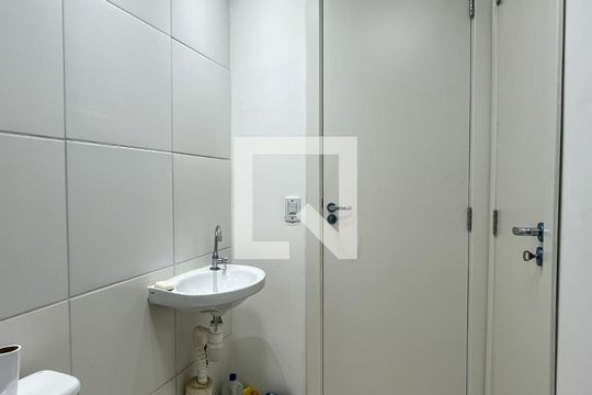 Banheiro de apartamento à venda com 2 quartos, 34m² em Vila Barreto, São Paulo