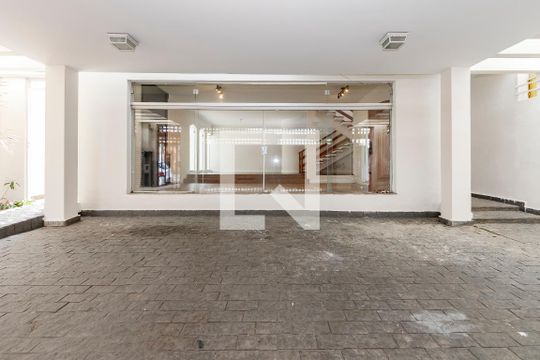 Garagem de casa à venda com 4 quartos, 252m² em Santo Amaro, São Paulo