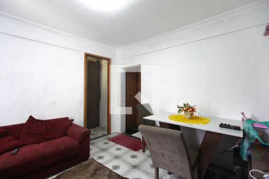Sala de apartamento à venda com 2 quartos, 47m² em Itaquera, São Paulo