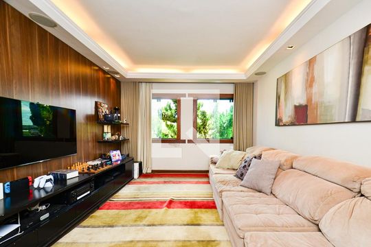 Casa à venda com 5 quartos, 300m² em Sagrada Família, Belo Horizonte
