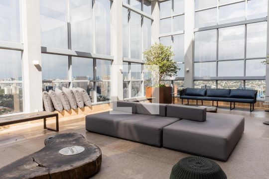 Terraço de kitnet/studio à venda com 1 quarto, 39m² em Cerqueira César, São Paulo
