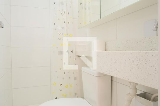 Banheiro  de apartamento à venda com 2 quartos, 41m² em Tatuapé, São Paulo