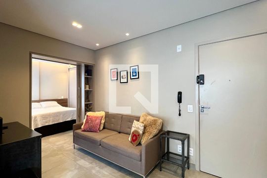 Sala de kitnet/studio para alugar com 1 quarto, 32m² em Pinheiros, São Paulo