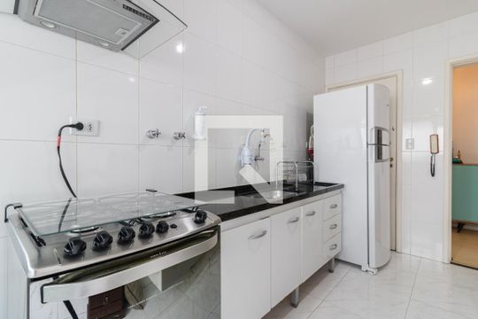 Cozinha de apartamento à venda com 3 quartos, 87m² em Moema, São Paulo