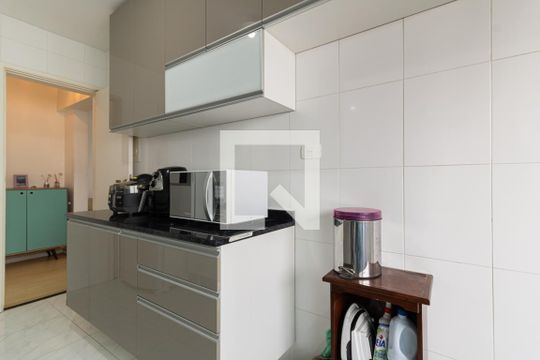 Cozinha de apartamento à venda com 3 quartos, 87m² em Moema, São Paulo