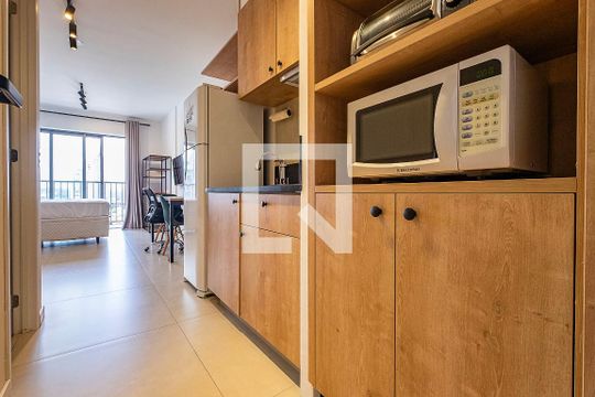 Studio de kitnet/studio para alugar com 1 quarto, 27m² em Pinheiros, São Paulo