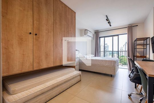 Kitnet/Studio para alugar com 1 quarto, 27m² em Pinheiros, São Paulo