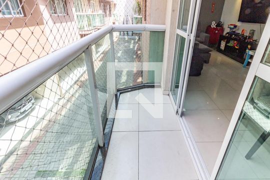 Varanda de casa de condomínio para alugar com 3 quartos, 210m² em Vila Invernada, São Paulo