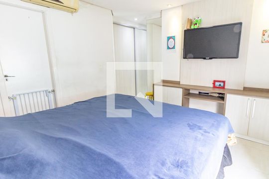 Suíte 2 de casa de condomínio para alugar com 3 quartos, 210m² em Vila Invernada, São Paulo