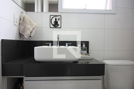 Banheiro Social de apartamento à venda com 3 quartos, 77m² em Vila Caminho do Mar, São Bernardo do Campo