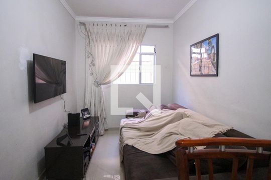 Sala de casa à venda com 2 quartos, 130m² em Jardim Piqueroby, São Paulo