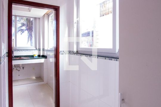 Área de Serviço de casa à venda com 6 quartos, 500m² em Piratininga, Niterói