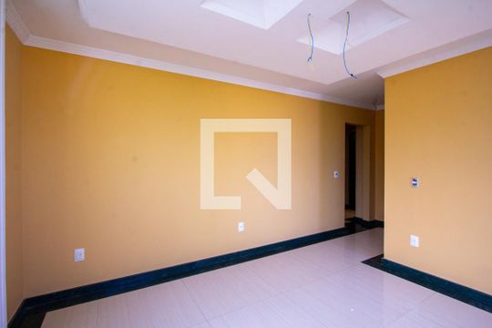 Sala 2 de casa à venda com 6 quartos, 500m² em Piratininga, Niterói