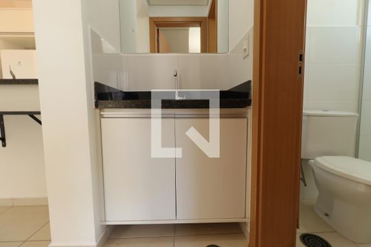 Banheiro de apartamento para alugar com 1 quarto, 45m² em Nova Aliança, Ribeirão Preto