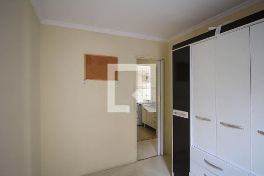 Quarto 1 de apartamento para alugar com 2 quartos, 47m² em Quinta da Paineira, São Paulo