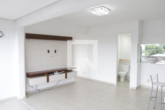 Sala de apartamento para alugar com 3 quartos, 80m² em Ipiranga, Goiânia