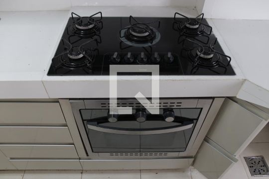 Cozinha e Área de Serviço de apartamento à venda com 3 quartos, 80m² em Ipiranga, Goiânia