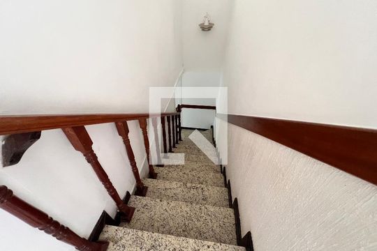 Escada Segundo Andar de casa de condomínio à venda com 4 quartos, 254m² em Taquara, Rio de Janeiro