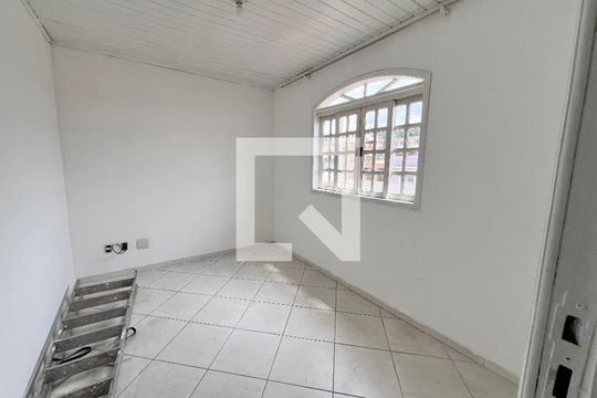 Quarto 01 de casa de condomínio à venda com 4 quartos, 254m² em Taquara, Rio de Janeiro