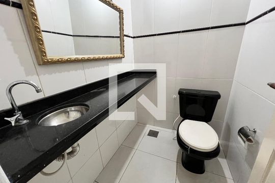 Lavabo de casa de condomínio à venda com 4 quartos, 254m² em Taquara, Rio de Janeiro