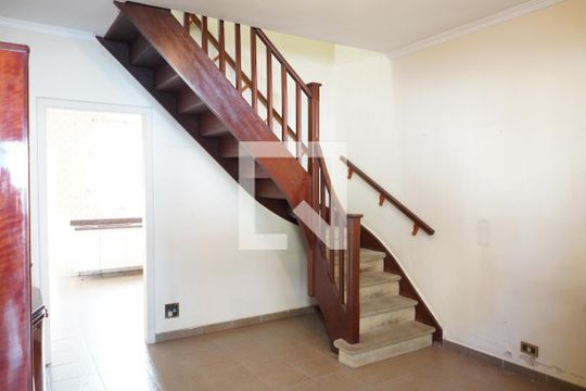 Casa à venda com 3 quartos, 131m² em Vila Prudente, São Paulo