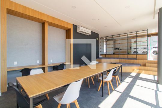 Área comum de apartamento à venda com 1 quarto, 59m² em Azenha, Porto Alegre