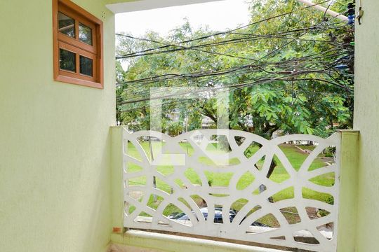 Varanda Suíte  de casa para alugar com 3 quartos, 60m² em Residencial Parque Cumbica, Guarulhos