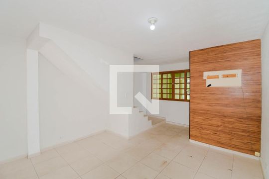 Casa para alugar com 3 quartos, 60m² em Residencial Parque Cumbica, Guarulhos
