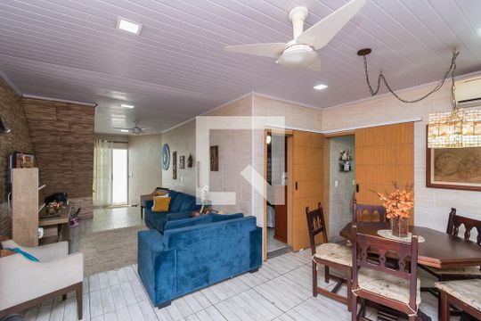 Sala de Jantar de casa à venda com 3 quartos, 230m² em Olaria, Rio de Janeiro