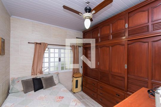 Quarto 1 de casa à venda com 3 quartos, 230m² em Olaria, Rio de Janeiro