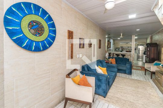 Sala de casa à venda com 3 quartos, 230m² em Olaria, Rio de Janeiro