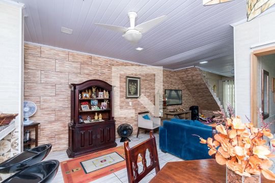 Sala de Jantar de casa à venda com 3 quartos, 230m² em Olaria, Rio de Janeiro
