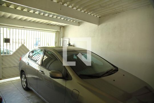 Garagem de casa à venda com 2 quartos, 88m² em Jardim das Acacias, São Bernardo do Campo