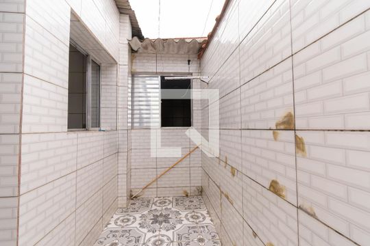 Quintal de casa para alugar com 2 quartos, 70m² em Chácara Belenzinho, São Paulo